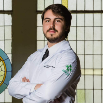 Dr. Matheus Machado Oliboni-img